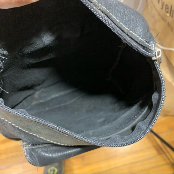 Vintage made in Canada Roots small leather backpack - Picture 10 of 10